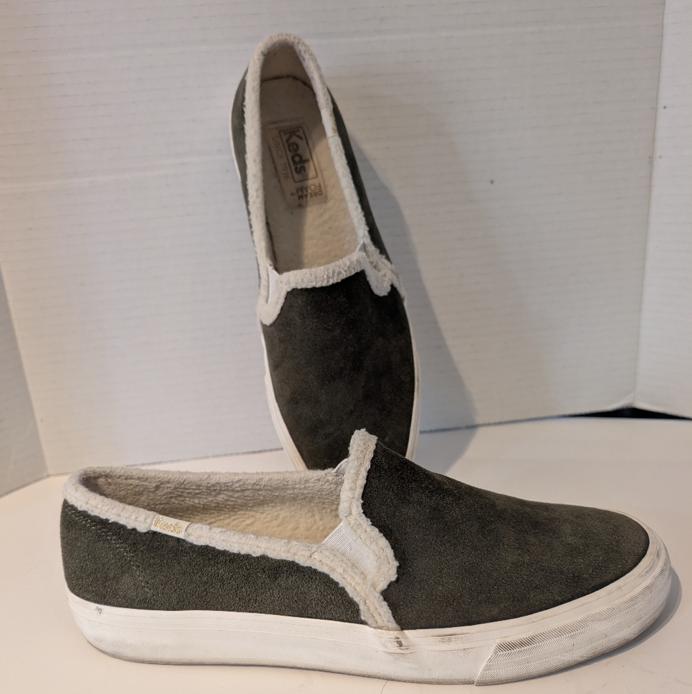Vans Womens Gray Suede Faux Shearling Slip On‎ Sneakers Sz.10